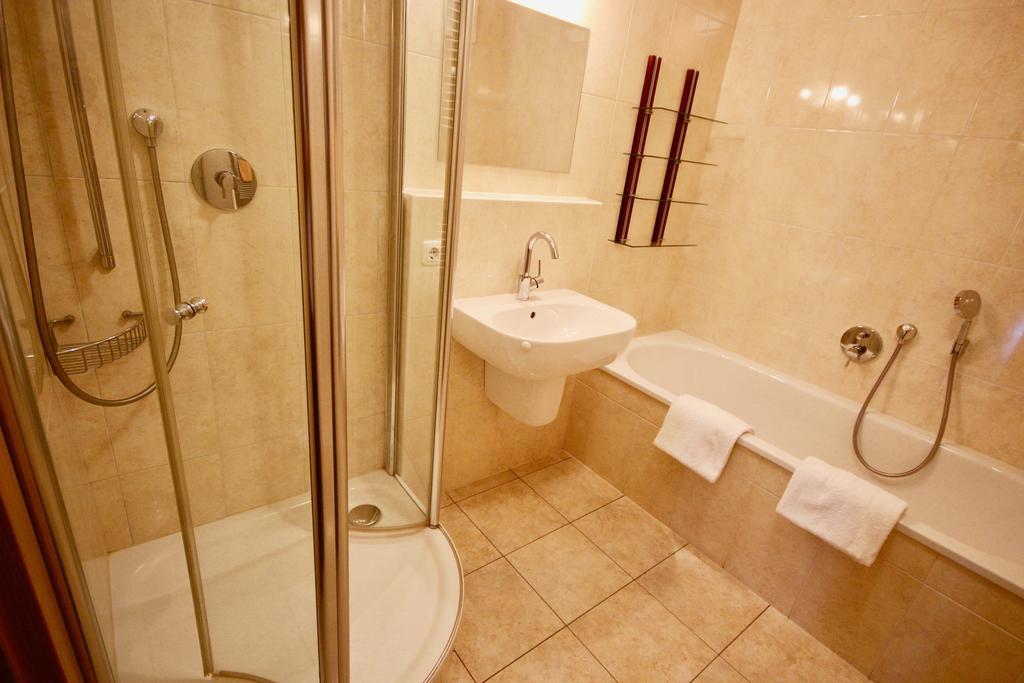 Appartements Julia Цел ам Зее Екстериор снимка
